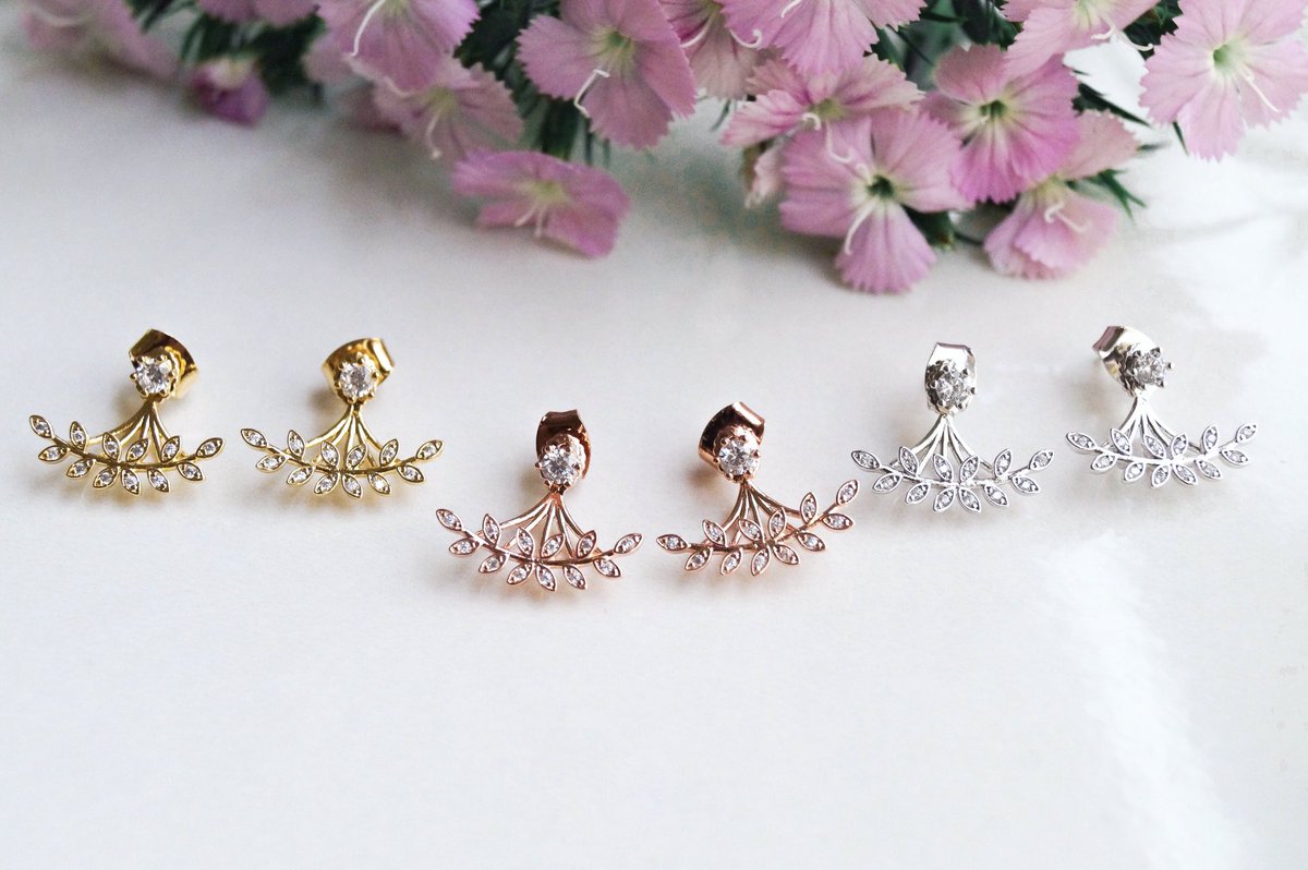 _wanderandlust's tweet photo. We're getting ready for SPRING! 🌸Our Leaf Ear Jackets are avail in all three metals! Which one do you pick?🌿https://t.co/g5vgZsqkhi https://t.co/w2lHErKa0f