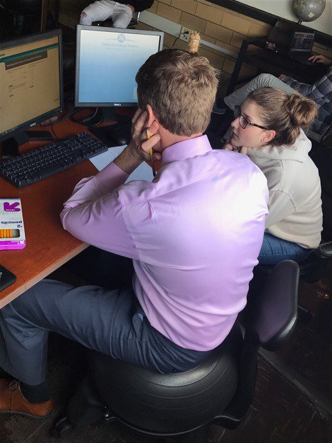 JohnDeWalle's tweet photo. From @stlcaps to Virtual w/@SteveKress24  then on to Mehlville. #mypath #stlcaps #personalizedlearning https://t.co/fax8Bf3MqE