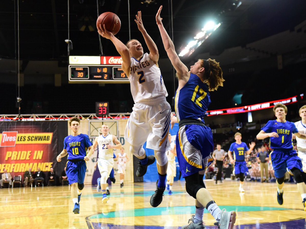 pete_caster's tweet photo. State 2B BB: Adna 47, Tonasket 26 at halftime. Here's some photos. #state2B #wabkbscores https://t.co/QKE4E6k02F