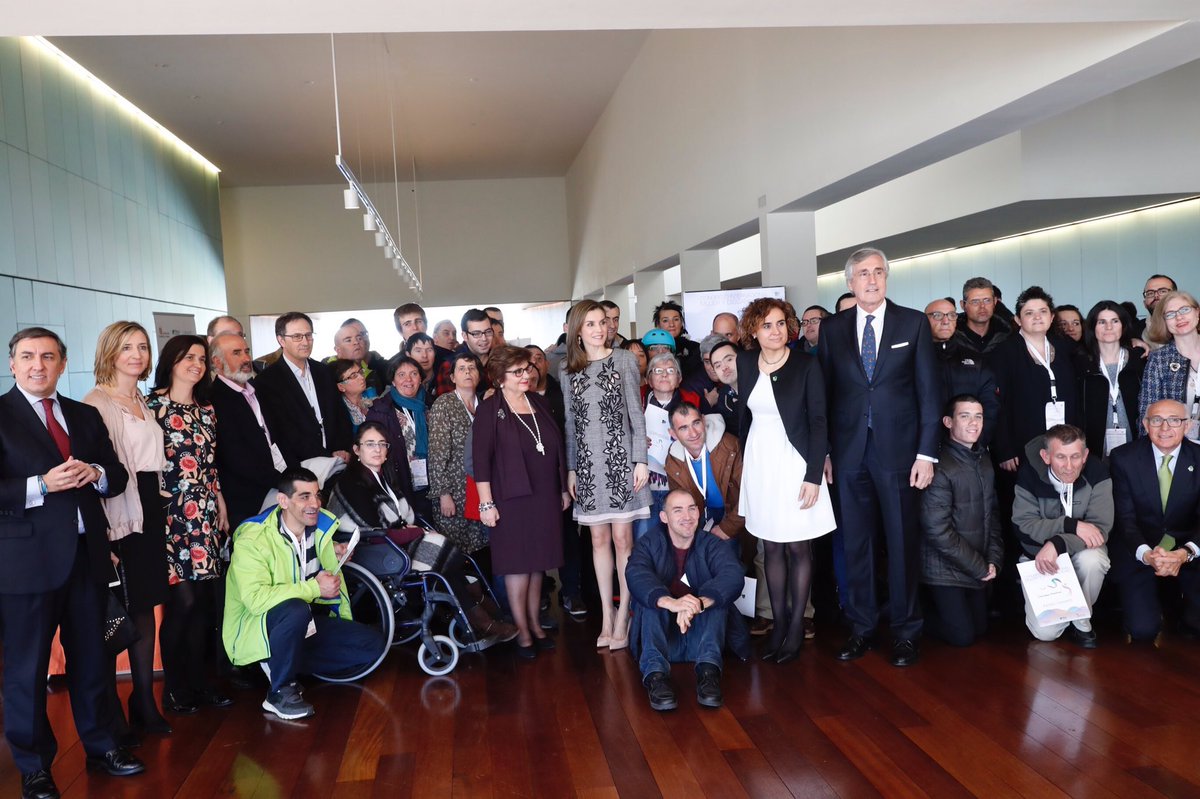 AliciaGarcia_Av's tweet photo. GRACIAS a los equipos de @PlenaCyL y @cermi_cyl! Uniendo esfuerzos para que CYL vuelva a ser referencia con la celebración de @CongresoMYD https://t.co/fcIQxBh0oX