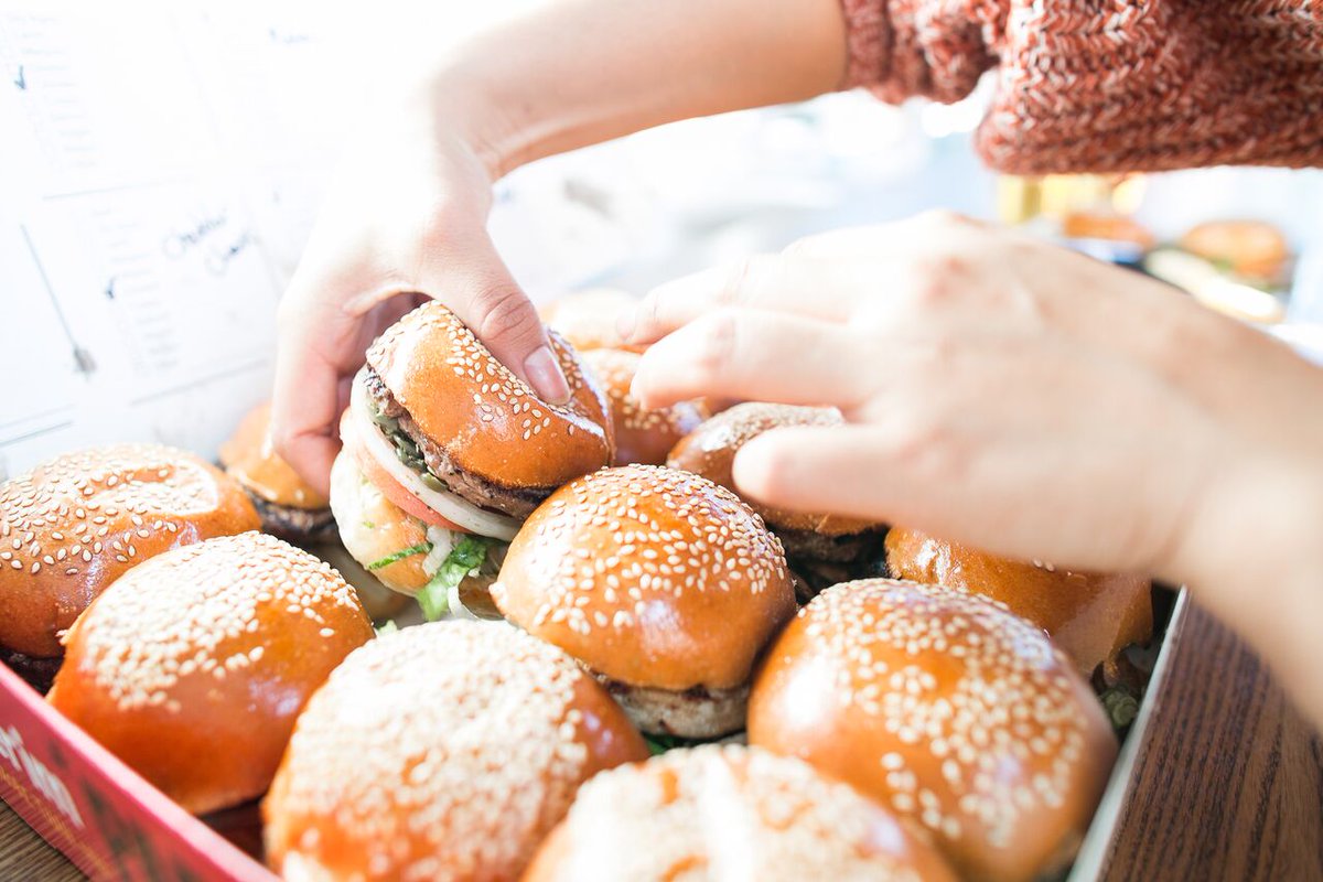 burgerim_usa's tweet photo. Start March off the right way... with a party pack! https://t.co/1BXDjRJu4n