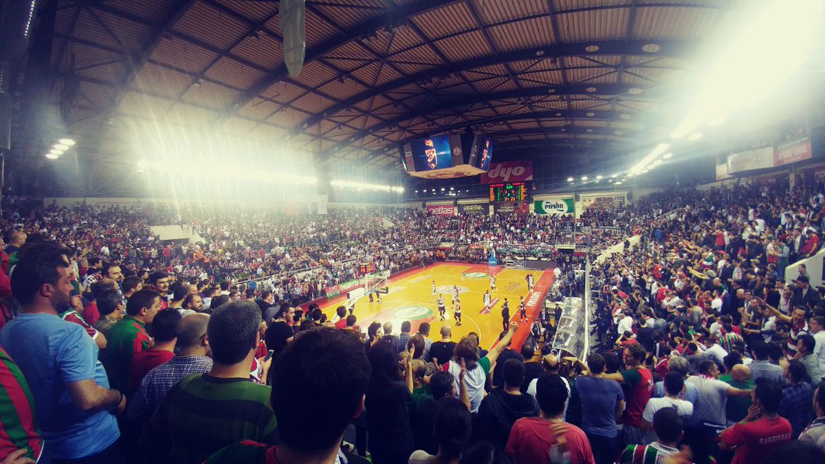 Pınar Karşıyaka, Şampiyonlar Ligi Son 16 Turu ilk ayağında Beşiktaş Sompo Japan'ı 75-70 mağlup etti.