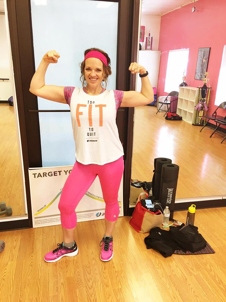 josum88's tweet photo. Took Ashley 3 1/2 weeks to earn her tank!!!  #35DayChallenge  #thenewjazzercise  #jazzercise #magnautahjazzercise  #strongwoman https://t.co/GvHs1O2Ckm