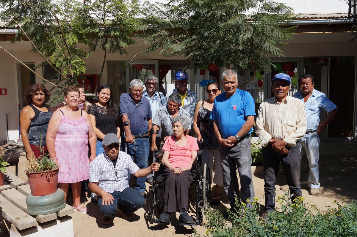 Adultos mayores de las viviendas tuteladas participan en talleres recreativos goo.gl/RABae4 #AndacolloConectado