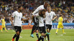 RahmatHydayanto's tweet photo. Jerman Resmi Maju Jadi Calon Tuan Rumah Euro 2024, Lawannya Turki! https://t.co/7FNpHqTlN9 https://t.co/OmpvDZhRL4