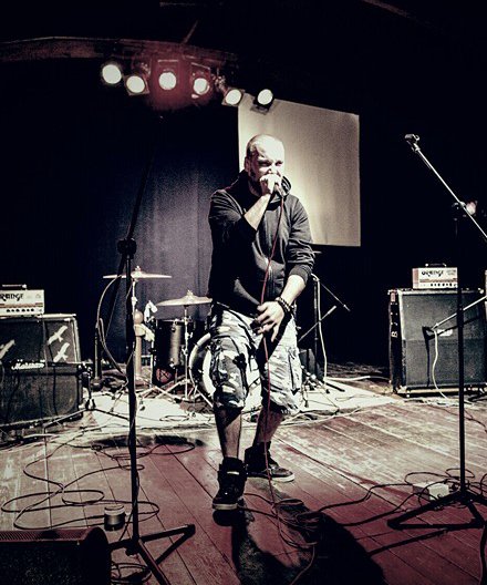 VivalaCZ's tweet photo. LP #Extrémista projektu Presento je věc,která nás skutečně překvapila: Zjisti, jak zní→https://t.co/JURj6LmpMZ
#hipHop #RnB #rap #albumTýdne https://t.co/d9beN7UgKj