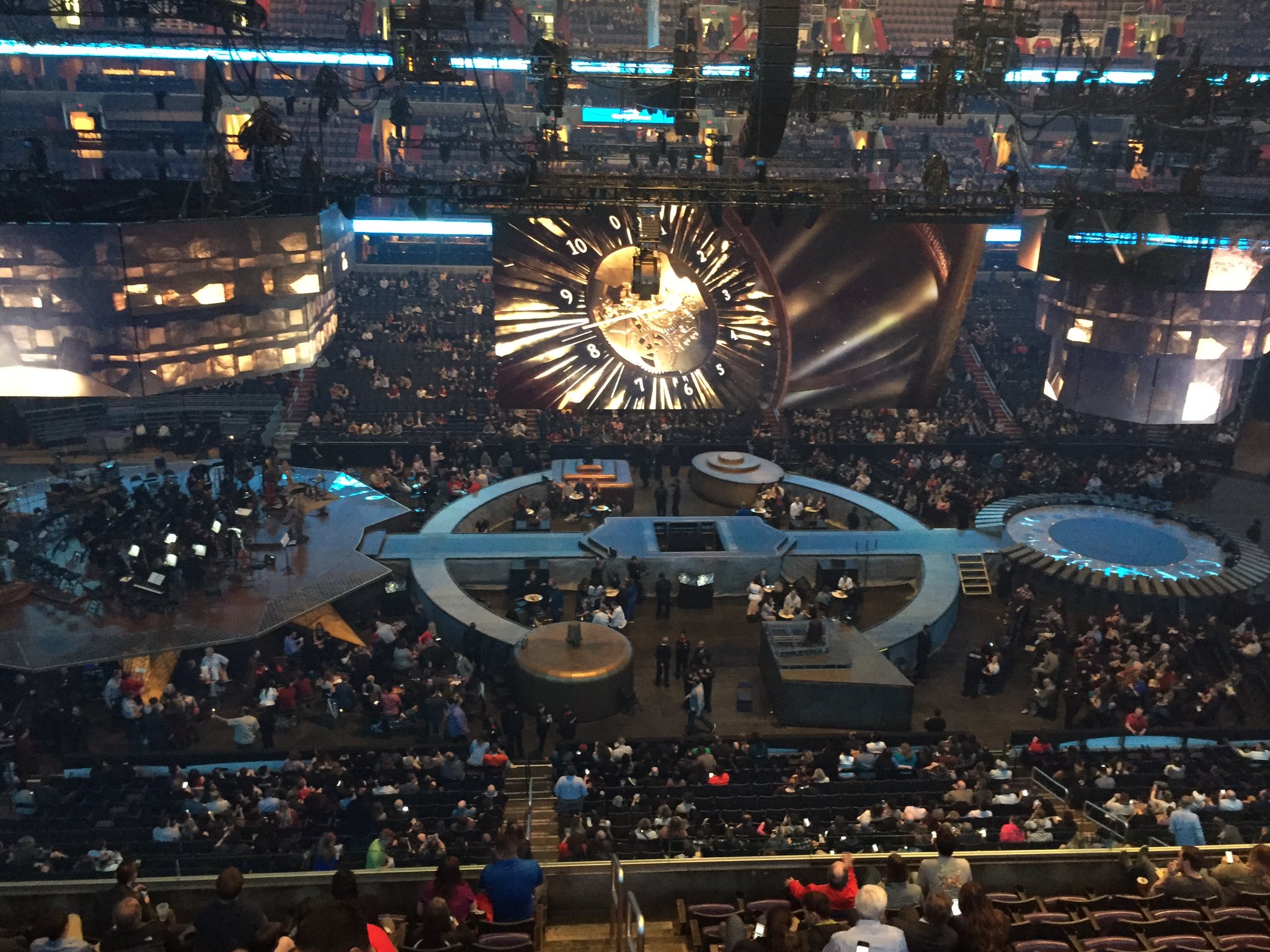 C53-d5xWYAAkHzS.jpg:large