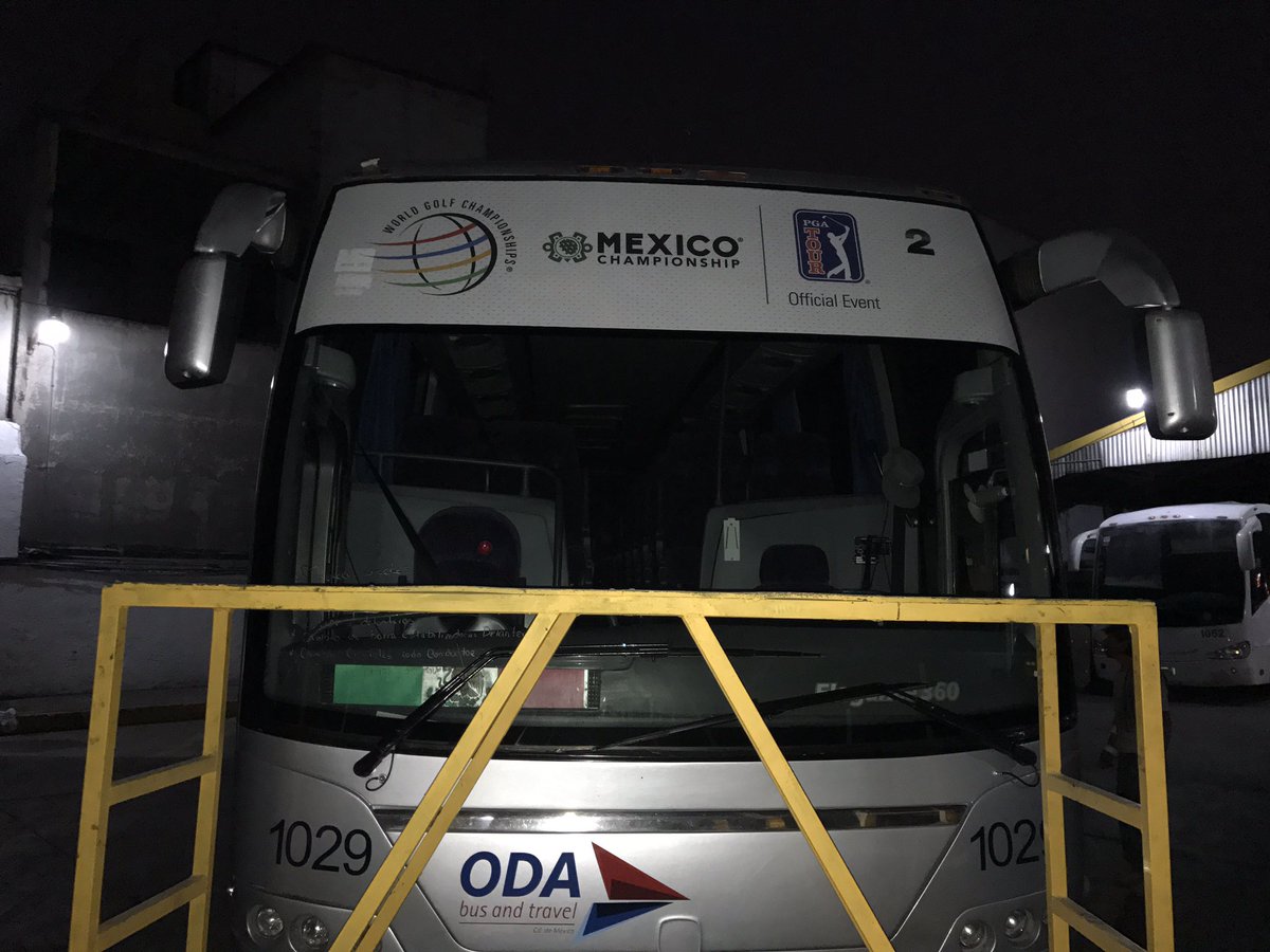Chroma_impresos's tweet photo. Proyecto terminado: Logos para BMW's, Suburban's, brandeo de Sprinter's y Autobuses para #PGATours #Golf . https://t.co/TaKhLippZs