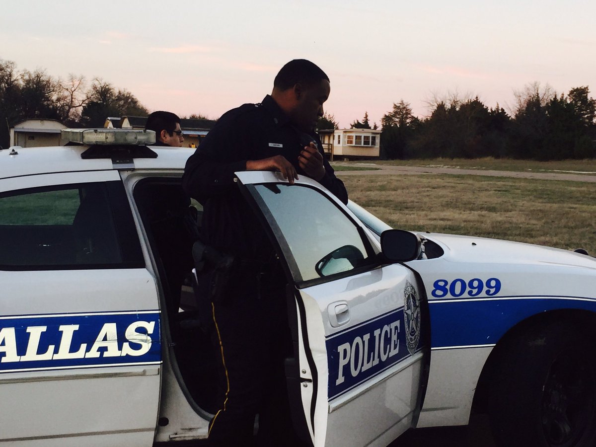 DPDAcademy's tweet photo. #DPDClass352 night modules... #trainingthebest @ChiefCotnerDPD @DPDWilliamson @DPDCoffey @DPDRyan https://t.co/s09Dl4aUDF