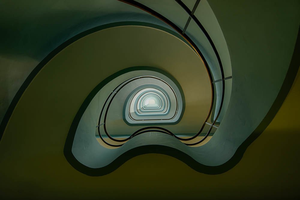 fulgararchitect's tweet photo. #denbell #antwerp #stairs #architecture #architecturephotography #photooftheday #archilovers #archdaily  #architecture_greatshots #interior https://t.co/q7AsECRWIT