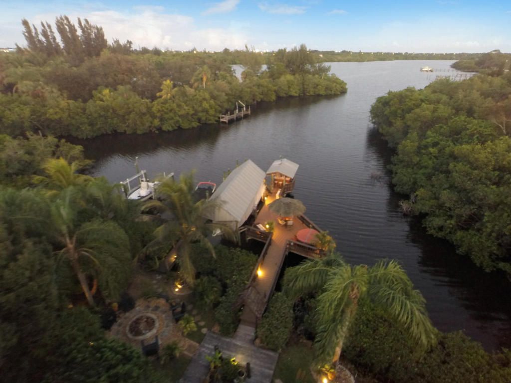 trulia's tweet image. Only 3 months until summer! #SpringIn5Words on.trulia.com/2maNNer