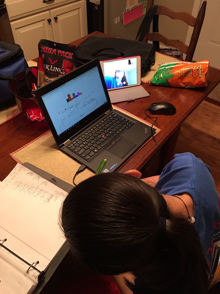 tnladybug72's tweet photo. @RyanBJackson1 Friends (and parents) helping friends with math!! #iteach4thgrade https://t.co/KGJPnujug7