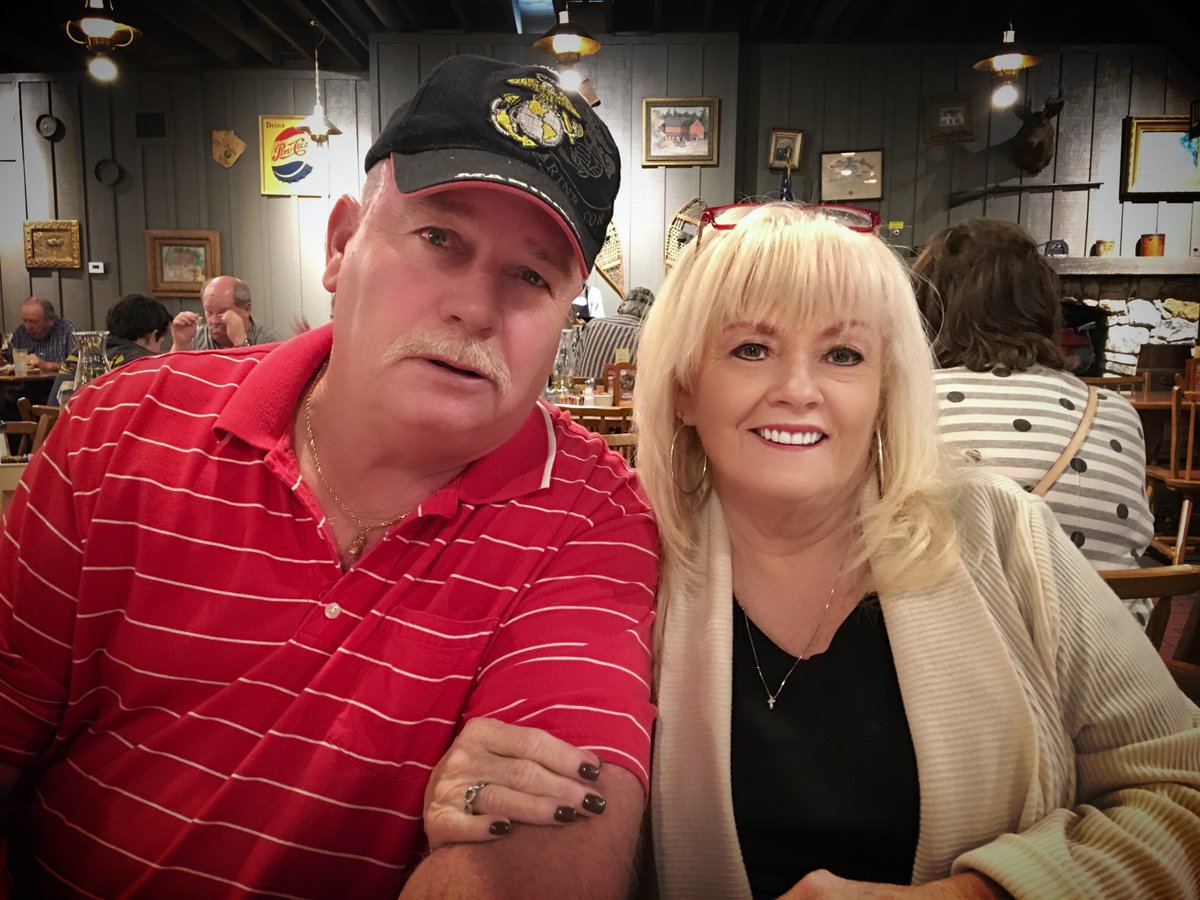 tweetbae123's tweet photo. Happy 47th Anniversary to the best parents/role models/ supporters. I am beyond blessed. https://t.co/foMTaS6OFS