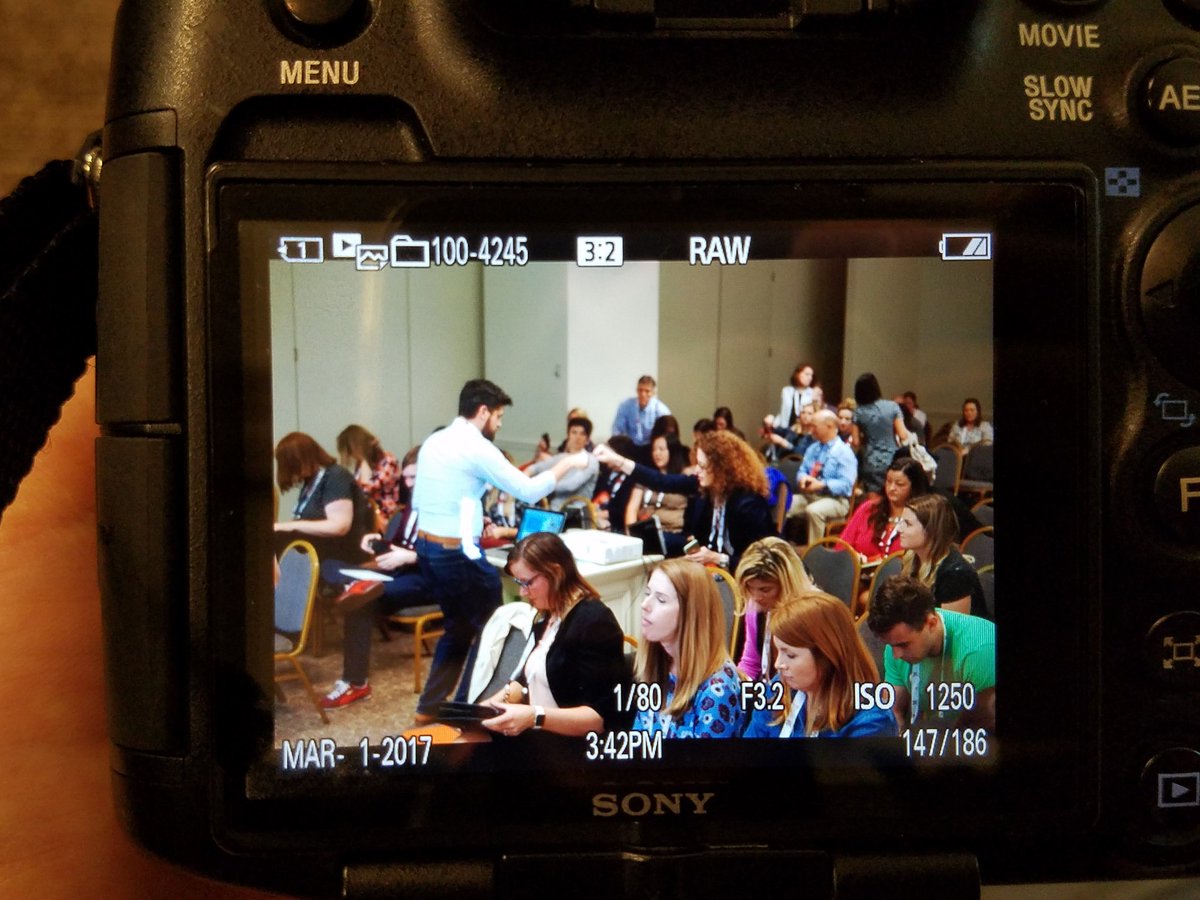 RicBarandiaran's tweet photo. Too sad I missed this session but at least I got there on time to shoot this moment #high5conf #methodsavvy @methodsavvy https://t.co/4BIack8xU7