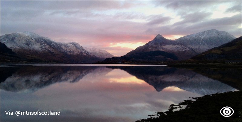 Galopticon's tweet photo. #Glencoe, reflected at #sunrise (via @mtnsofscotland) #mountains #scotland #uk #landscapephotography https://t.co/OceAuJQhOC