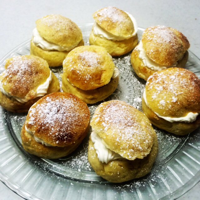 ScandSchoolSF's tweet photo. Semla at the Scandinavian School in San Francisco! https://t.co/EjPtae4CEr