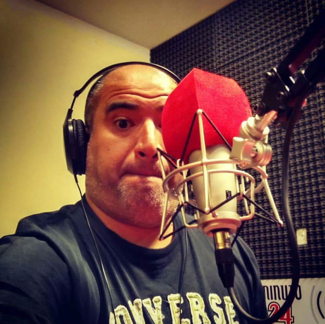 dani_quintero01's tweet photo. Ya empieza #UnProblemaMenos x @La24Radio https://t.co/8p8iIMQDeU