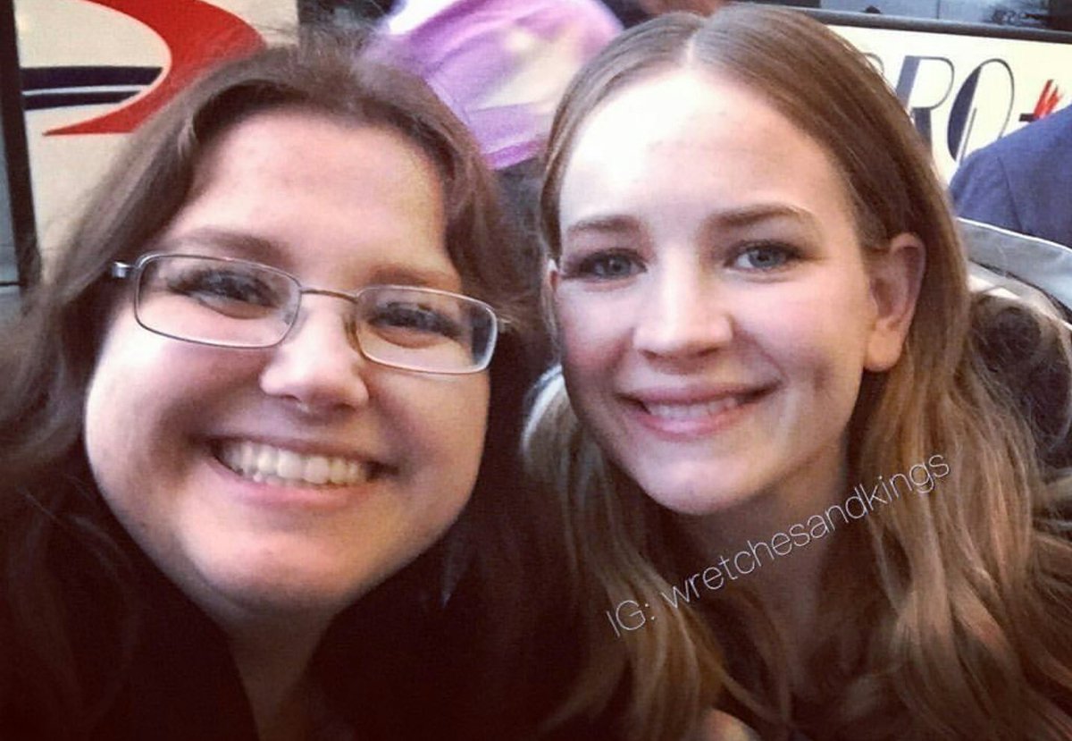 Britt Robertson with a fan today [via: instagram.com/p/BRHAw1HF8TS/]