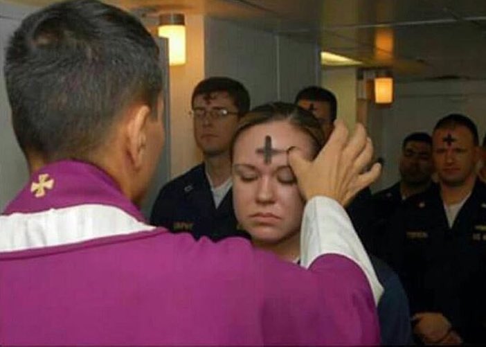 FunniestTrends's tweet image. *Listens to 21 savage once*