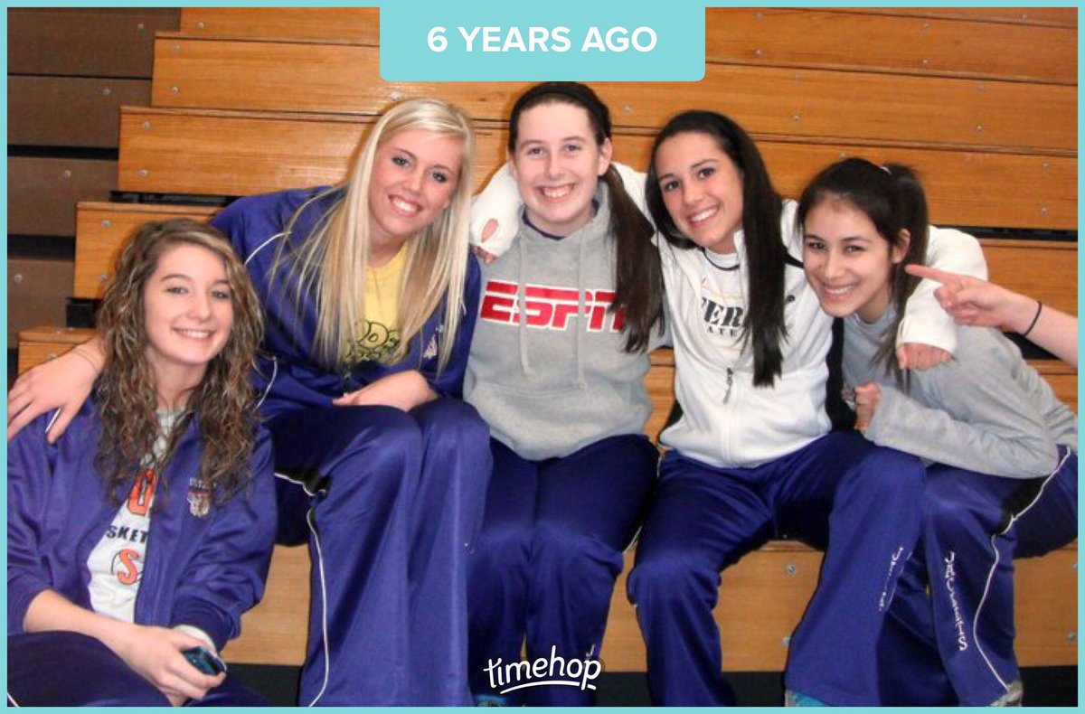 kenzymae4's tweet photo. Original squad π @SomerfieldLeah @aavvrr11 @Erica_Bigelow @twitterlessjen #MissThis #HowHasItBeen6Years? https://t.co/MtmGwFaWmN