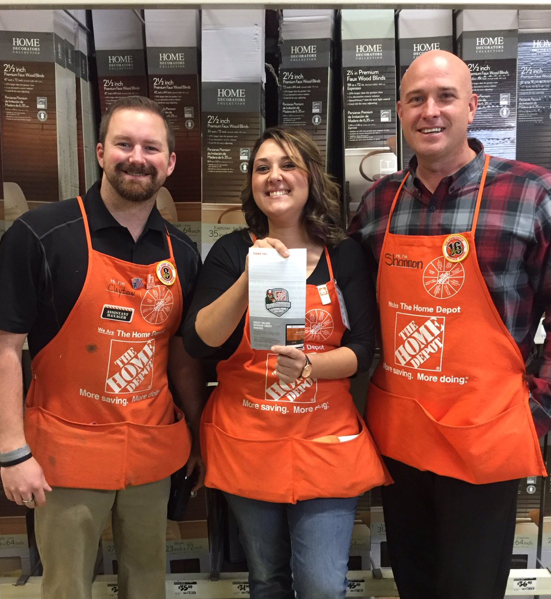 Shannondepot's tweet image. Superstar Garden DS, Jessica, receiving a well deserved platinum award.