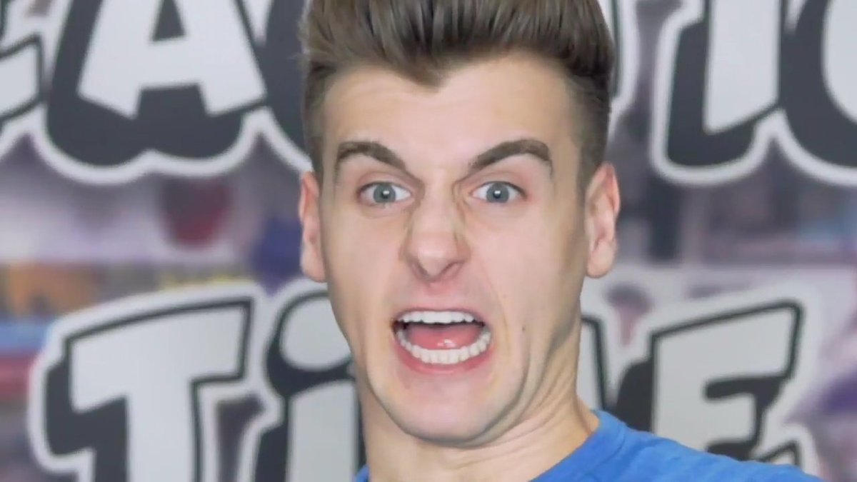 nnothinginheree's tweet photo. @TalFishman_ When I leave people on read VS when other people leave me on read: https://t.co/lINffAPQD4