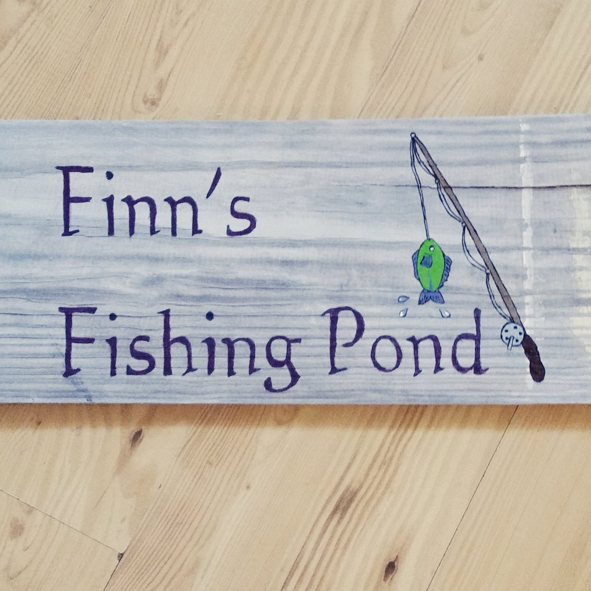 SusanVanVolkenb's tweet photo. Today's sign: brought to you, my me, for Savannah's Meadow. #savannahsmeadow #project #destination #treehouseexperience #FinnsFishingPond https://t.co/4Nw7TBQtip