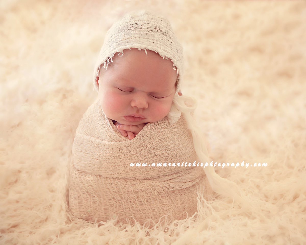 The_Chick's tweet image. Sweet baby Lacey from yesterday ❤ #brisbanenewbornphotographer