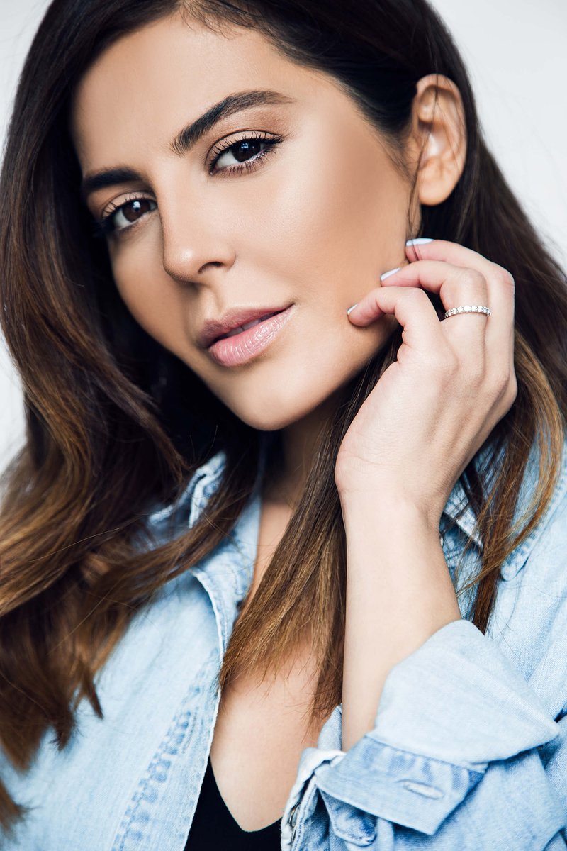 sona_gasparian's tweet photo. See the BEST #springmakeuptrends up now on the blog! @ultabeauty @ShopStyle #ultabeauty #partner https://t.co/cSNOswBRvx https://t.co/8aubUmTYAJ