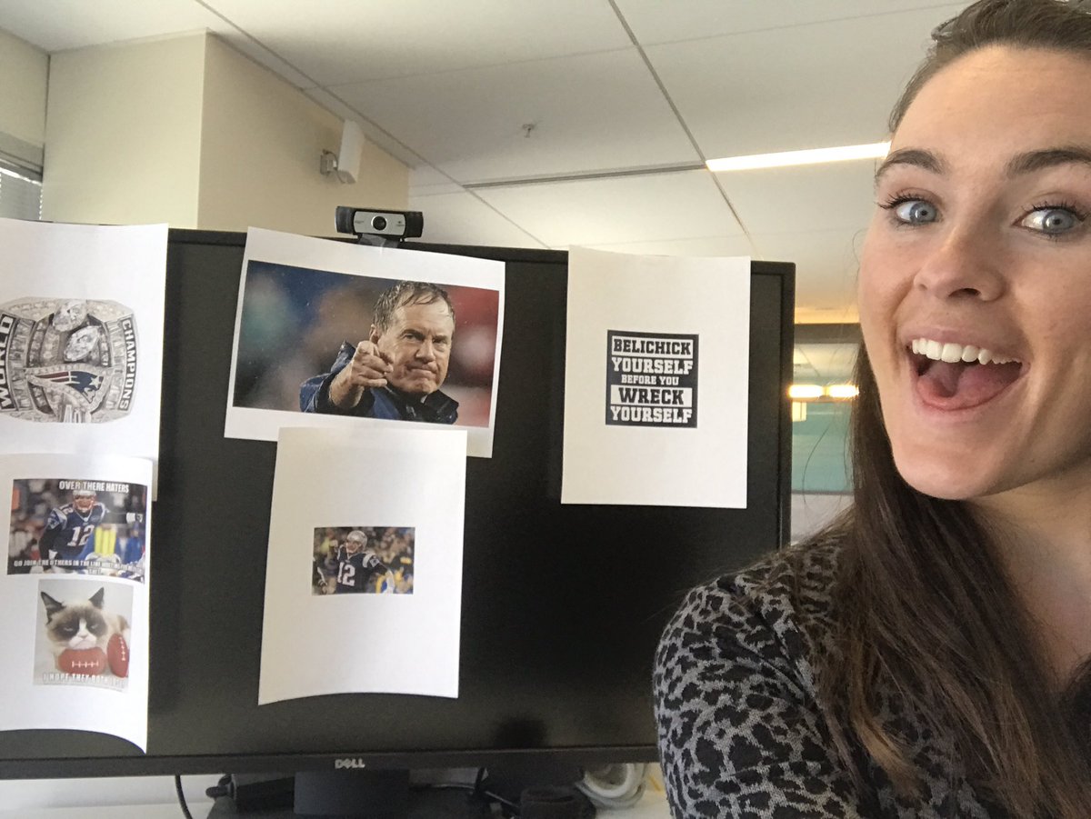 beckyykurtz's tweet image. When @jgiubileo is away, the @Patriots fans come to play. #EOS2GETHER