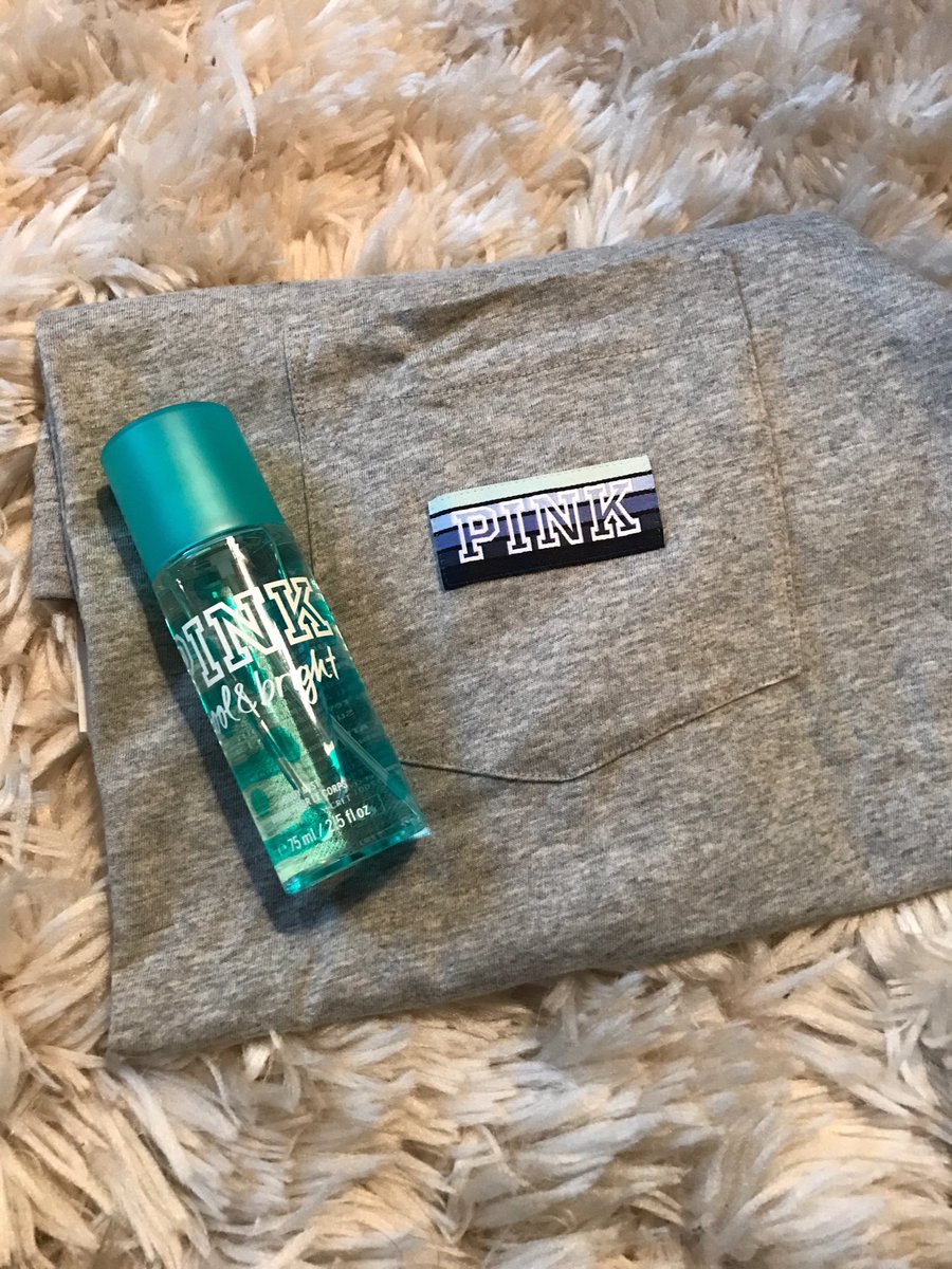 IllinoisStPINK's tweet photo. RT this tweet to be entered to win the tee &amp; body mist! RSVP to our SB event now for even more freebies 🤗 #IlstuPINKSB https://t.co/E3UujbFg6e