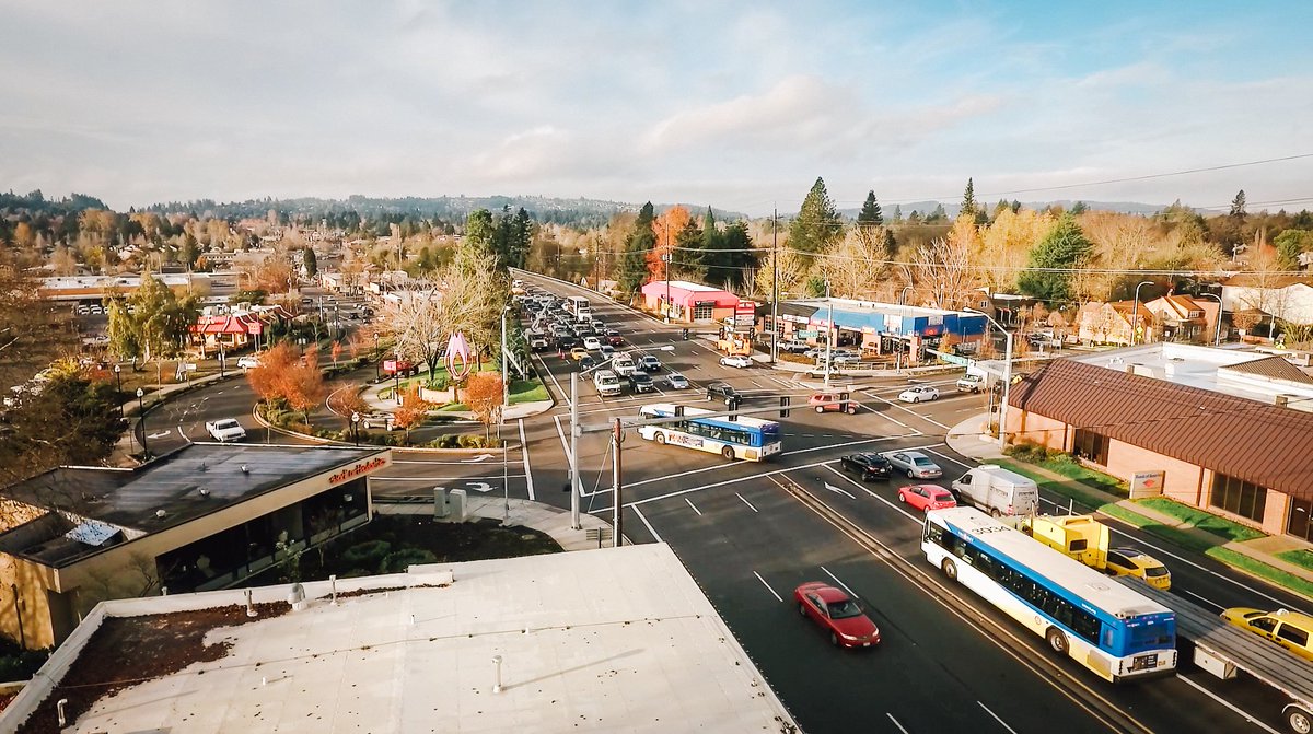 ridetrimet's tweet photo. The SW Corridor is no longer a sleepy suburb, and light rail could help curb its growing traffic problem: https://t.co/9Izczz0FWY https://t.co/49Q9scBxoo