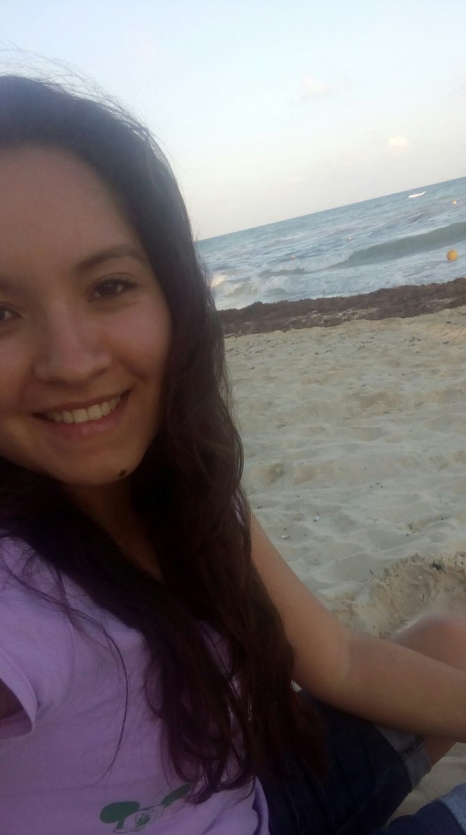 Brid299's tweet photo. Dulce néctar de la vida❤🌴 https://t.co/HnhDxlYoQi