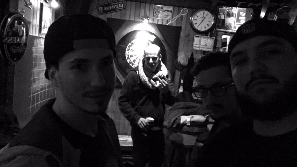 Sipping_Crew's tweet photo. Il y a 3ans jour pour jour nous rentrions en studio pour l'album [Fin d'une ère].
Le temps passe, certaines choses changent et d'autres non. https://t.co/7fnxEJTvQg