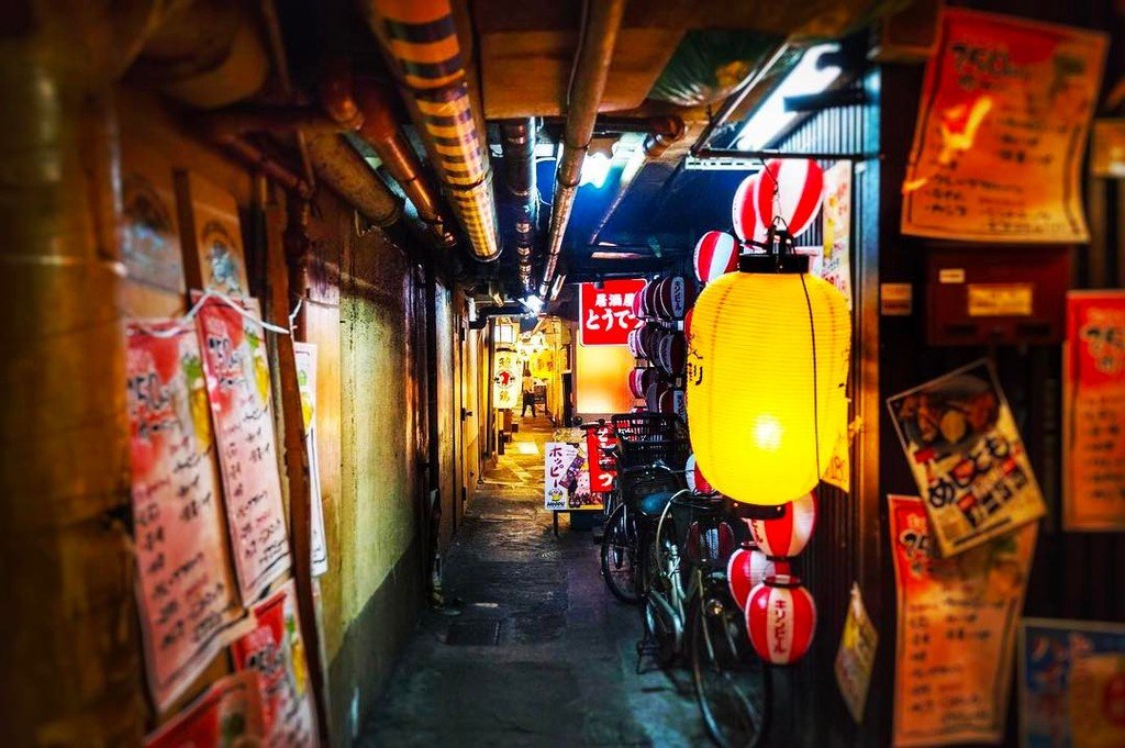 ab_japan's tweet photo. Gado-shita (below the girder) @ Yurakucho, Tokyo! There are many Japanese taverns 😮
#yurak… https://t.co/vhVKYvzEVf https://t.co/jfYKs10xv8