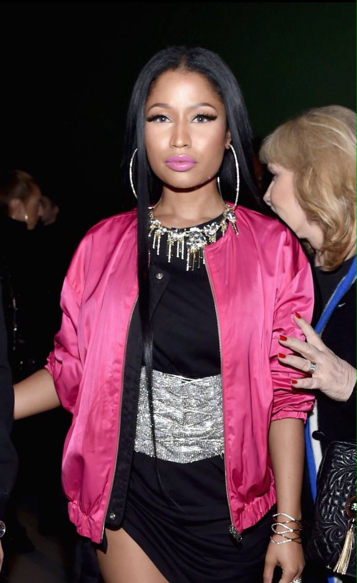 HAGIMINAJ's tweet photo. My beautiful, rich and talented babe 😍💘 #PinkIsHerColor > RT "@bioncenous: flawless pic 🔥🔥 @NICKIMINAJ" https://t.co/3gpL2hnqLN
