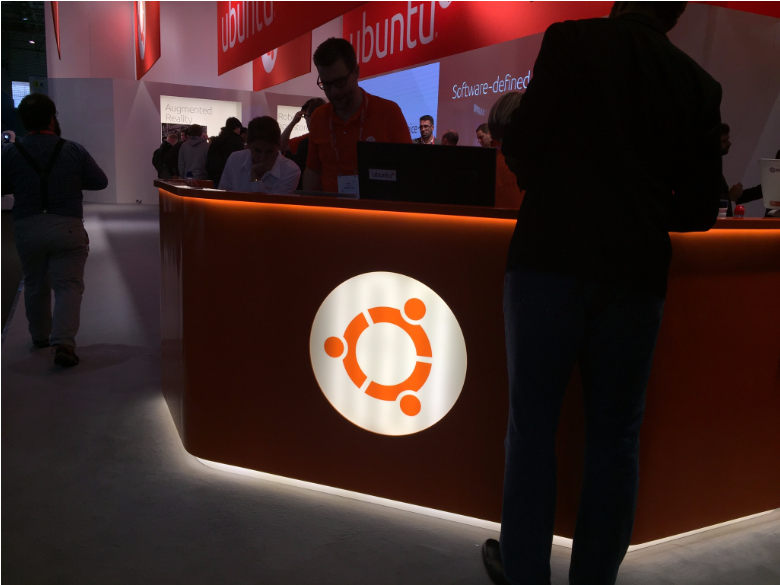 ubuntu's tweet photo. Mobile World Congress 2017, Day 3 Recap https://t.co/42b4owilMI #MWC17 #UbuntuAtMWC https://t.co/HLzao3L4gG