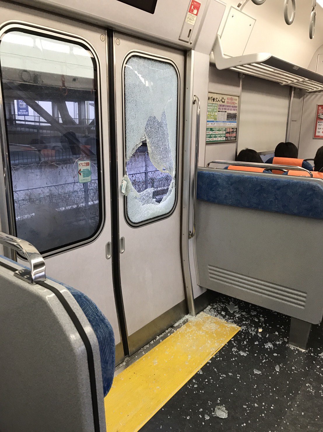 ぺぺちん Jr東海 電車と車の接触事故で脱輪したらしい T Co Mtkjecvy45 Twitter