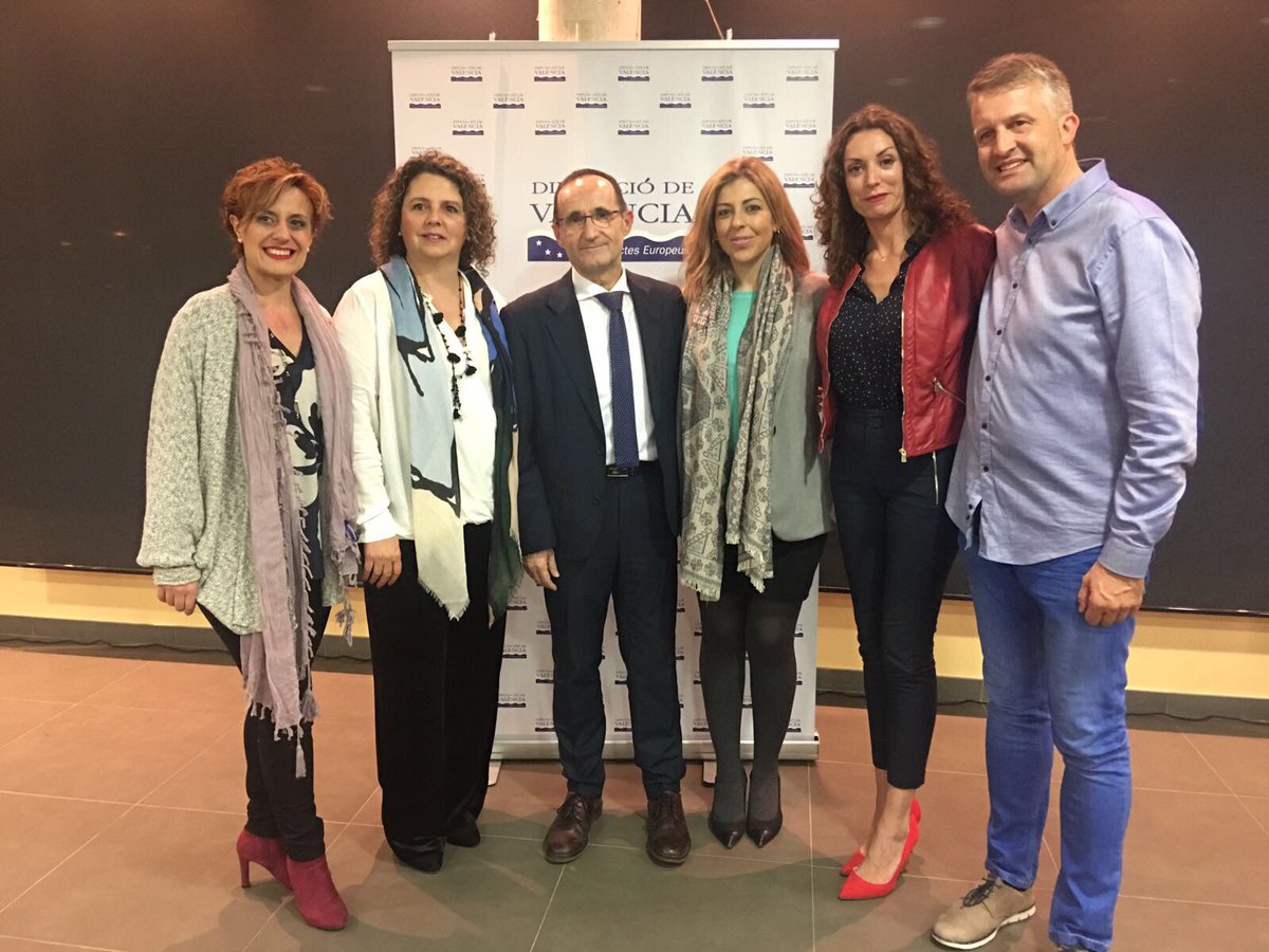 <a href="/bnofuentes/">Bartolomé Nofuentes/❤️</a> <a href="/ROCIOBRIONESMO/">Rocío Briones/❤</a> Desde GMSocialista mil gracias x info, ideas y consejos <a href="/JCNMVALENCIA/">JUAN CARLOS N M</a> <a href="/JRedondo08/">José Antonio Redondo</a> @encarni_montero <a href="/rafaelbuch/">Rafael Buch Samper</a>