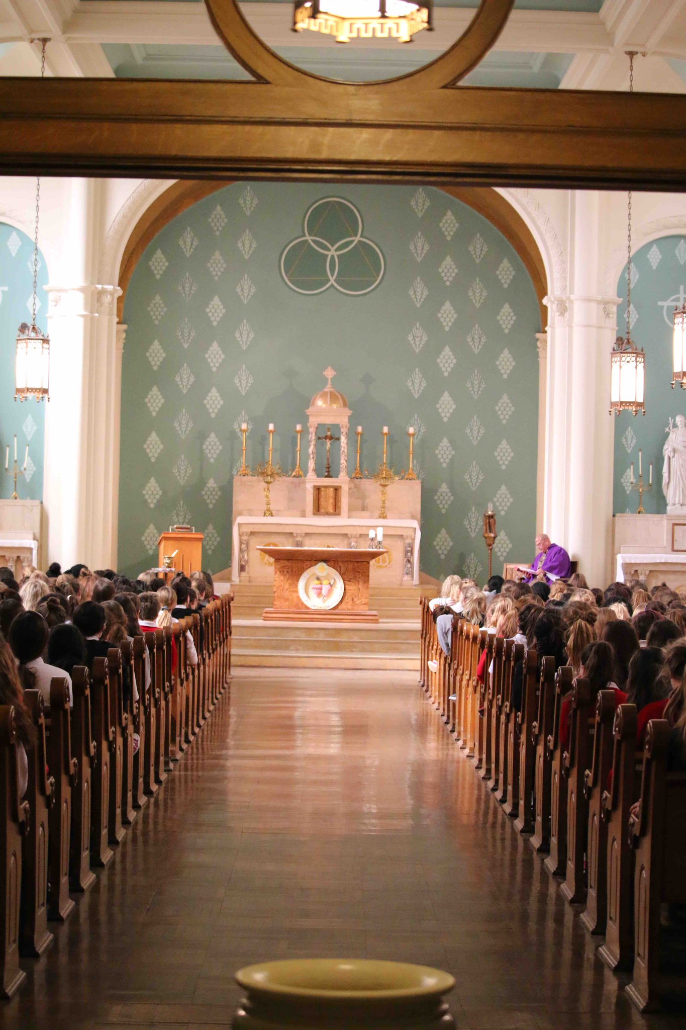 Duchesne Academy on Twitter "Celebrating Ash Wednesday at the Academy!…