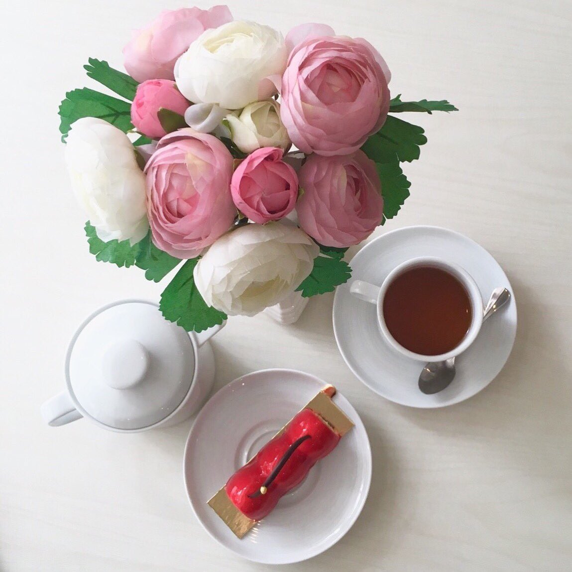 teaavenue's tweet photo. ππ #TeaAve turns ππJoin us and celebrate out #anniversary with 30% OFF #sale on everything #oolong #tea https://t.co/jfokE55mJk #deal https://t.co/JWgLvFX7ar
