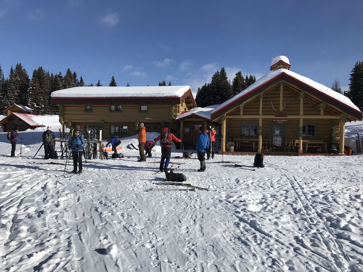 RainaBob's tweet photo. Heritage #islengineering legacy at #mountassiniboinelodge by #cascadeengineering. https://t.co/biSyTxETzW