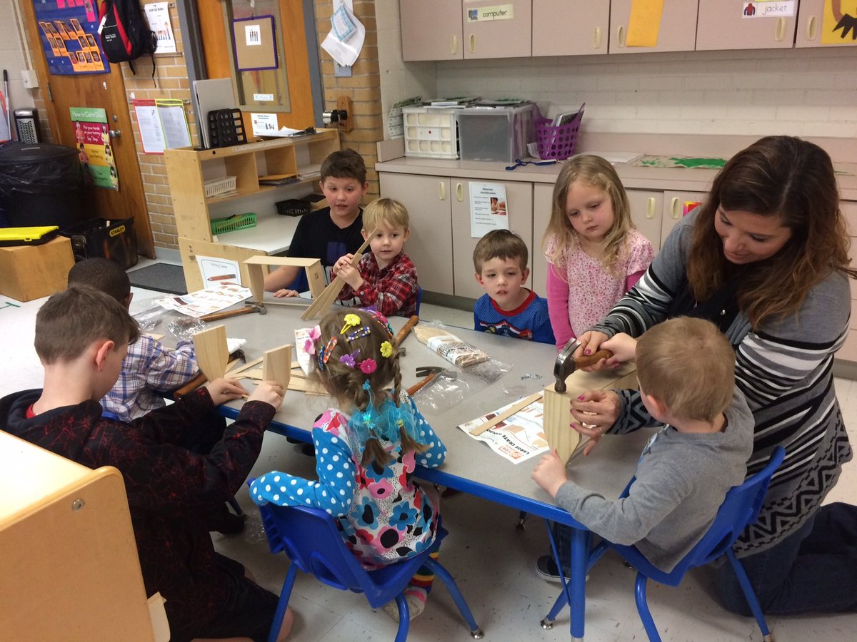 Sabrina19525084's tweet photo. Thank you for bringing the kids workshop into my classroom! The students LOVED every minute of it! @homedepot3River @amieoldenburg https://t.co/DUobhFL7HP