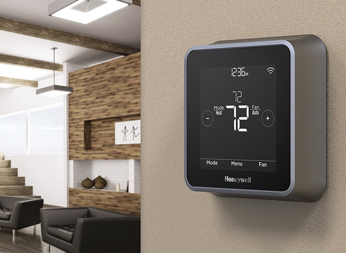 BGR's tweet photo. The Lyric T5 smart thermostat works with Alexa and Siri for half the price of a Nest https://t.co/YgrLpp8oNl https://t.co/XWXyae8Fwf