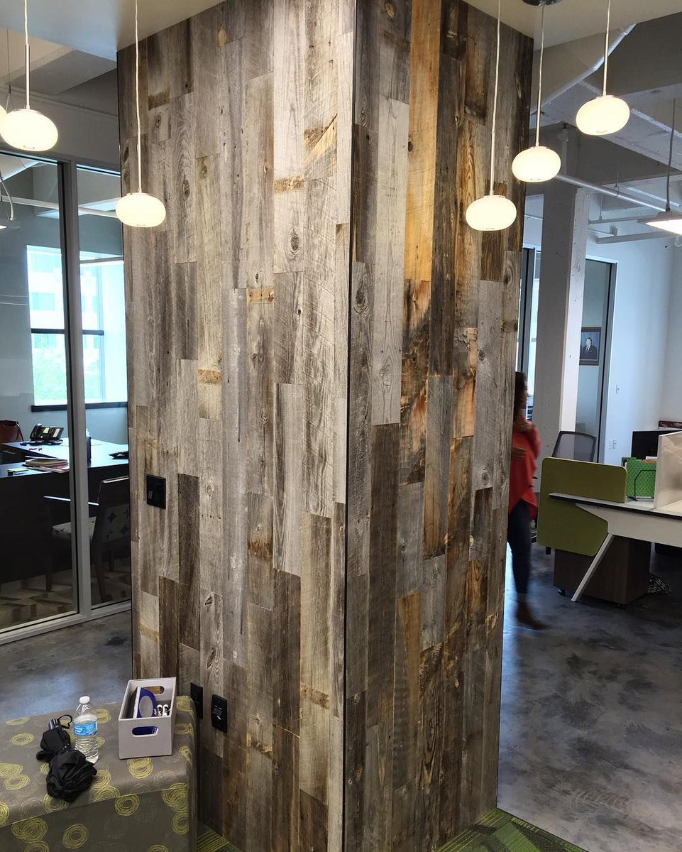 stikwooddesign's tweet photo. Cover your #corners with #reclaimedweatheredwood. #authentic #column #woodcolumn #LJ2Interiors https://t.co/lkA5DIFnV5