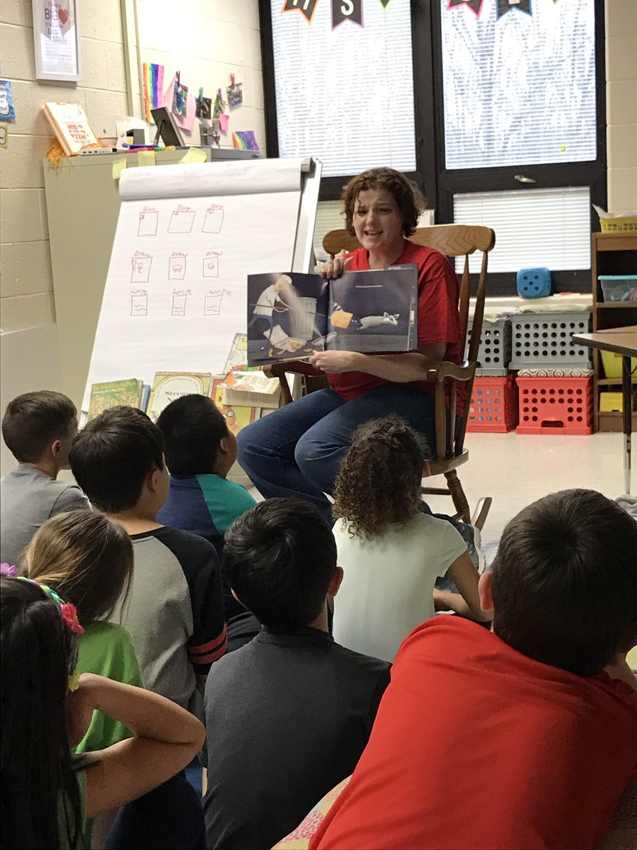 Ms_Dey2's tweet photo. We loved having so many guest readers read to us today! #VRESReads https://t.co/bNjxeIt9mS