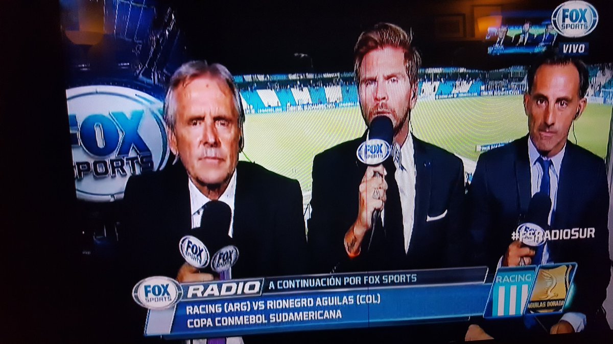Racing_Club_USA's tweet photo. La Filial Alfio Basile desde Miami (USA) siempre con Racing Club.
#fsradiosur #RacingSeCopa https://t.co/IMULDEFgDO
