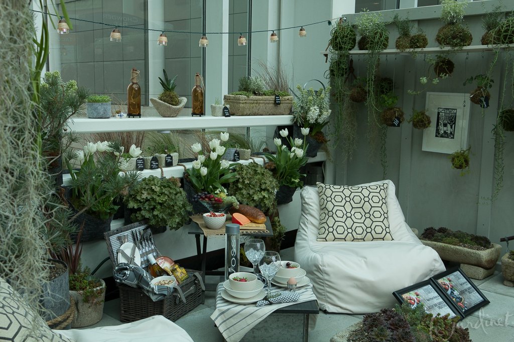We're so honored to be part of this #award #winning #garden with the Ponce Outdoor Bean Bag. Get yours here: ht.ly/tQdT309uN0G