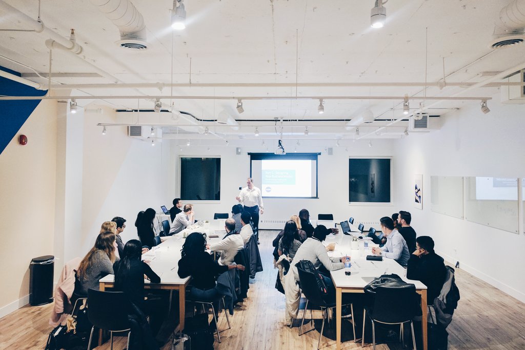 malszecki's tweet photo. Thanks @breather for opening up their beautiful space for @MaRSDD's #ent101 meetup! Chris Giantsopoulos here on designing a business model. https://t.co/wrEOxEWyq4