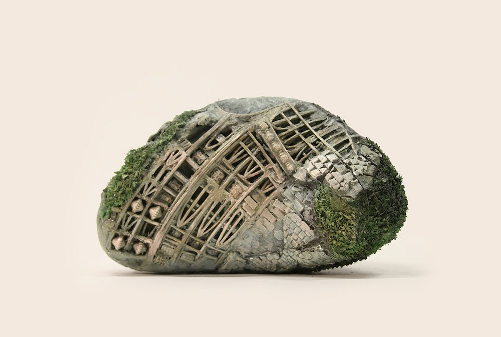 thisiscolossal's tweet photo. Miniature Environments and Relief Sculptures Incorporated into Stones and the Backs of Animals by Song Kang https://t.co/aiAPxIr6C6 https://t.co/pMP3dwsQRk